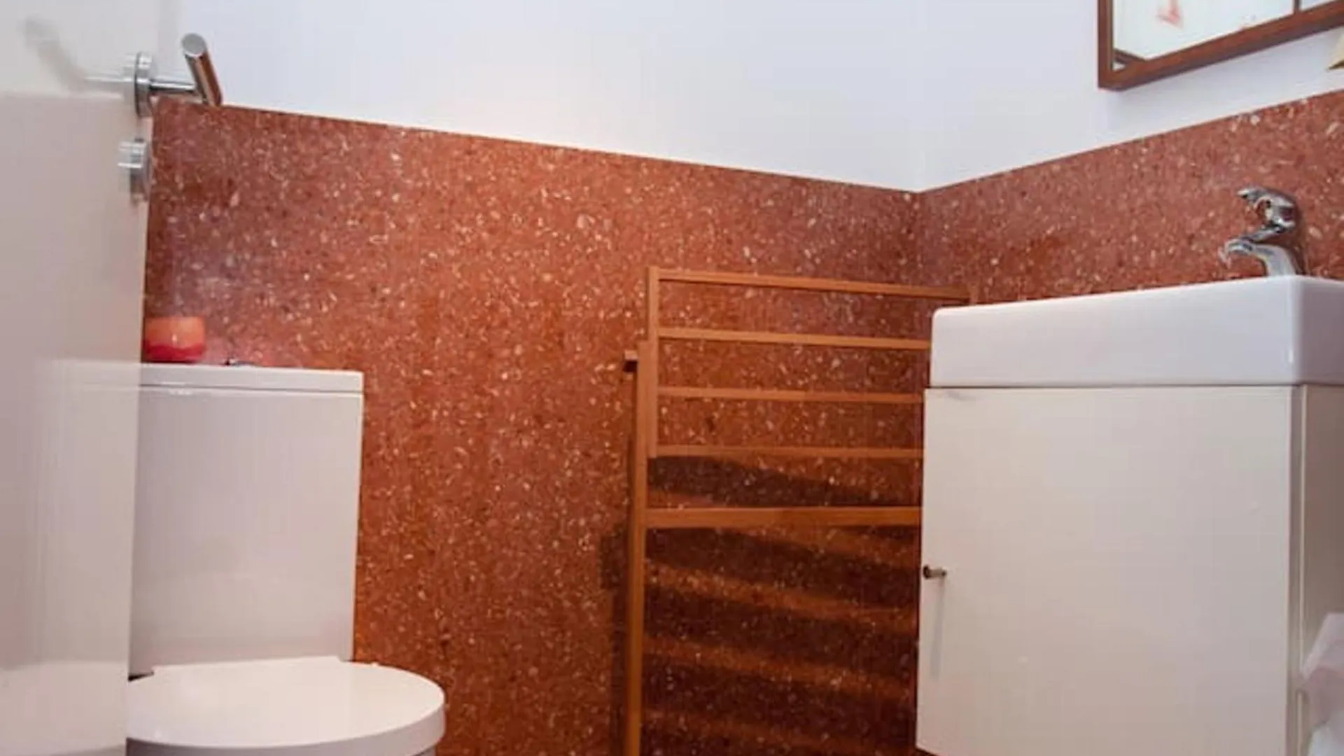 Bright Apartment In Lisbon, 70 Sqm Near City Center Portugal